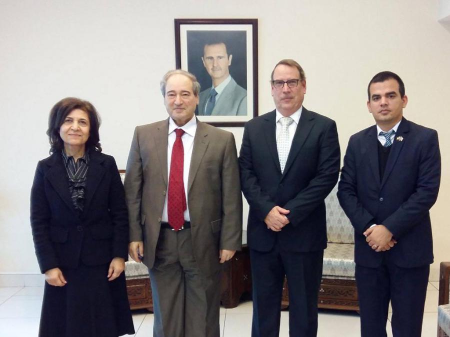 Embajador de Cuba es recibido por el Vicecanciller primero Faisal Mekdad
