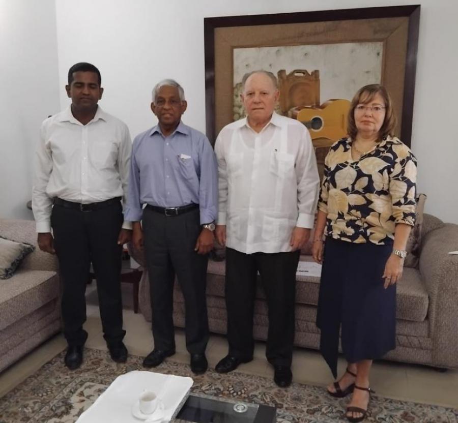 Encuentro del embajador de Cuba con empresarios de Sri Lanka
