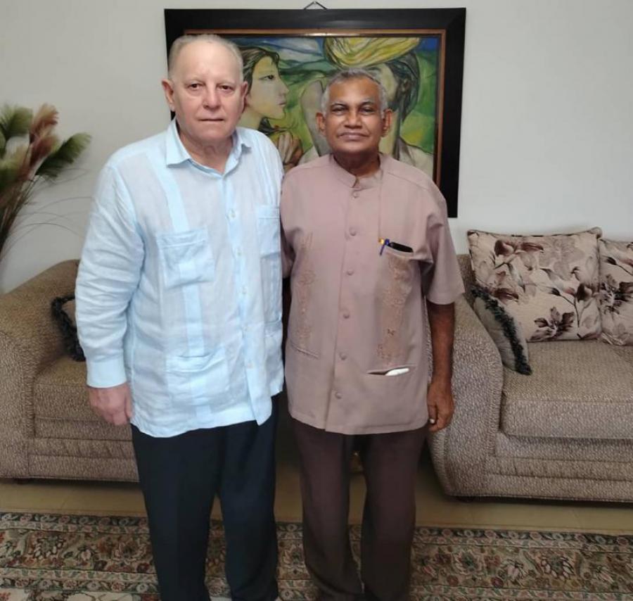 Recibe embajador de Cuba a dirigente político de Sri Lanka 