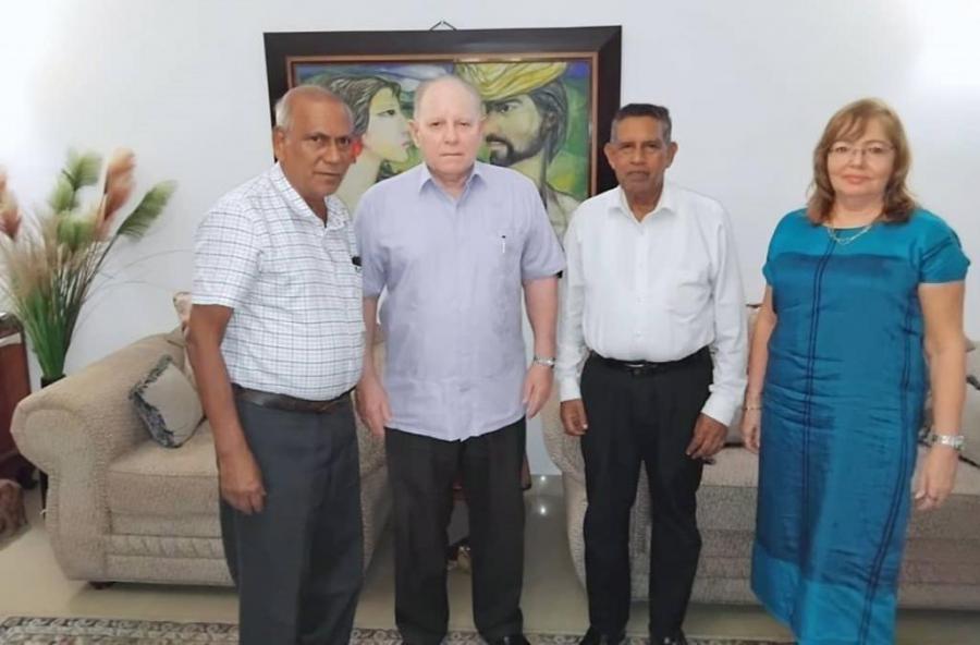 Encuentro del embajador de Cuba con miembros de la Asociación de Amistad Sri Lanka- Cuba