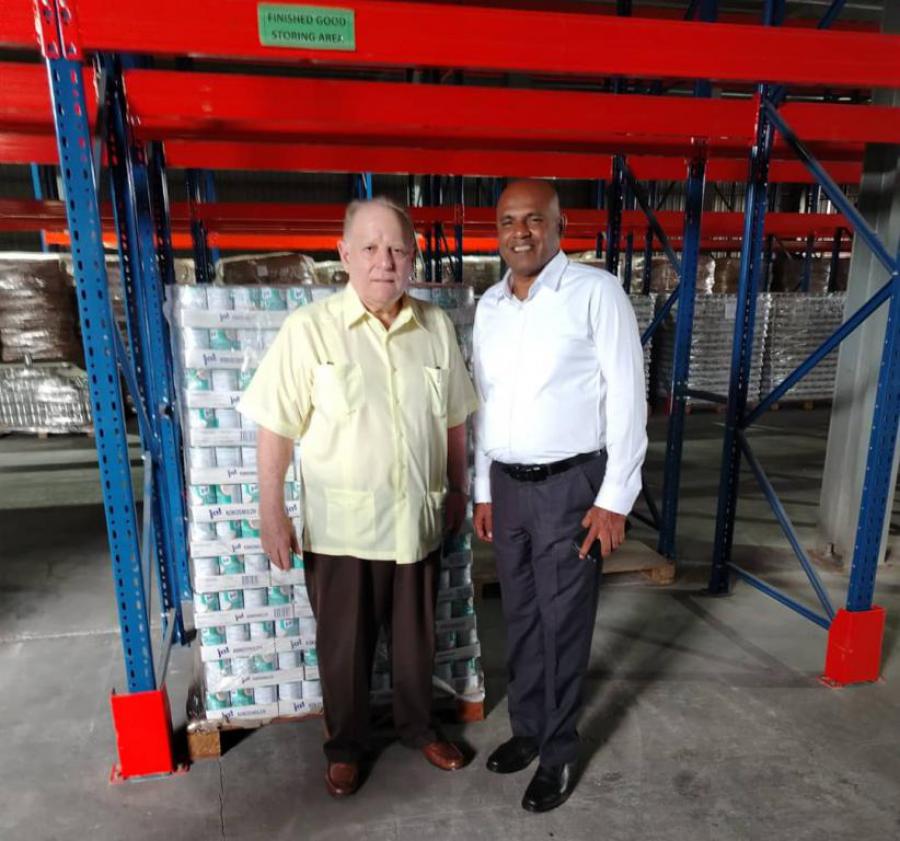 Visita embajador de Cuba la compañía Jaindi Exports (Pvt) Ltd de Sri Lanka 