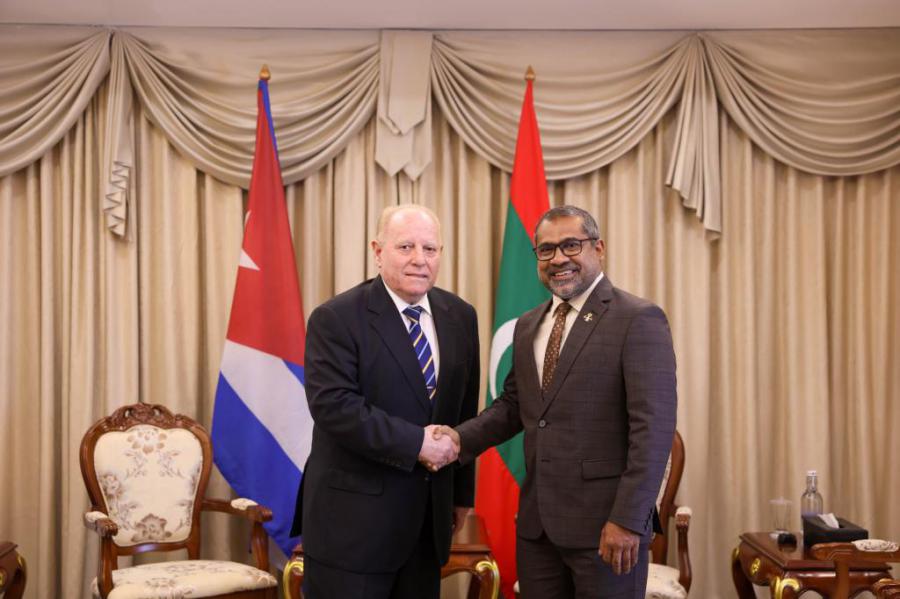 Maldivian Foreign Minister Receives Cuban Ambassador
