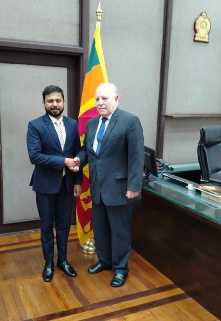 Encuentro del embajador de Cuba en Sri Lanka con viceministro de Relaciones Exteriores 