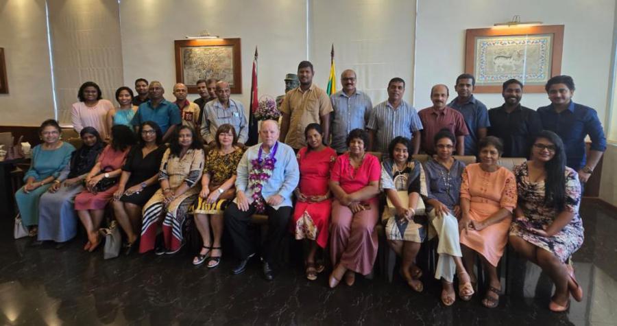 Sri Lankan graduates in Cuba paid tribute to Fidel on the eighth anniversary of his death