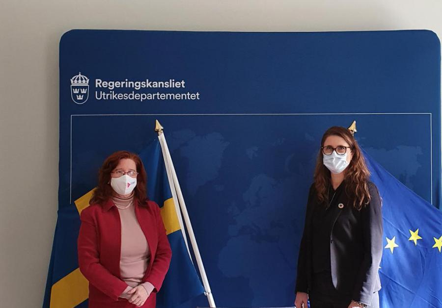Encounter between the Cuban Ambassador in Sweden and the Swedish Cooperation State Secretary.