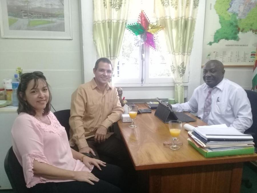 Médicos cubanos en Suriname