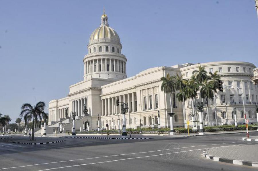 Consejo de Estado de Cuba aprueba seis decretos-leyes