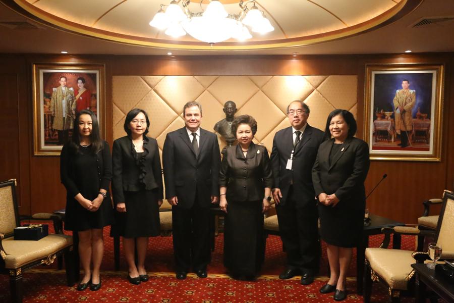 Ministra de Ciencia y Tecnología de Tailandia recibe al Embajador de Cuba