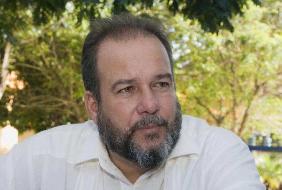 Felicita Primer Ministro de Cuba a diplomáticos de la isla