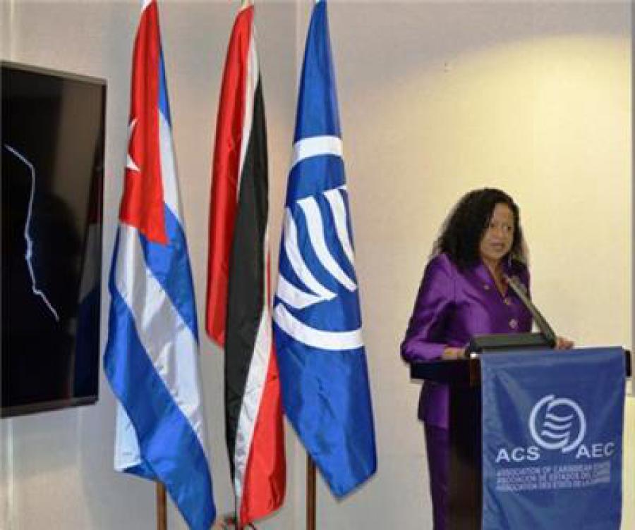 Secretaria General de la AEC, June Soomer
