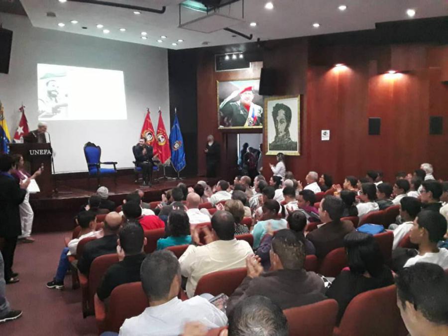 Honran al Comandante en Jefe Fidel Castro en Venezuela