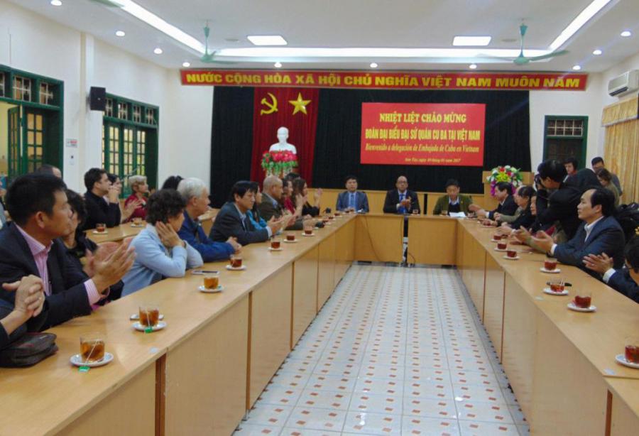 Celebran en Vietnam aniversario 58 del triunfo de la Revolución cubana
