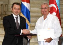 Cuba y Azerbaiyán impulsan nexos políticos