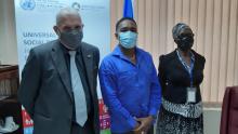 El Embajador Pastrana con el Ministro Forde y la Permanent Secretary Kellman