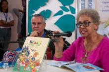Casa Editora Abril apresenta texto sobre o Brasil.