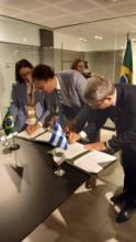 Assinatura de convênio entre o Ministério do Ensino Superior de Cuba e a CAPES, do Brasil.