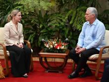 Presidente cubano recebe presidente do Partido dos Trabalhadores Brasileiro.