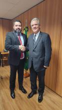 Propician el fortalecimento de la colaboración bilateral entre los Correos de Cuba y Brasil.
