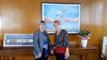 Embajadora de Cuba condena el bloqueo en entrevista ofrecida a la Radio Nacional de Bulgaria.