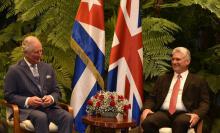 Presidente cubano Miguel Díaz-Canel recibe al heredero de la corona británica.