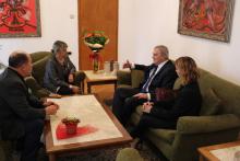 Recibe Embajadora cubana a delegación del partido AБB que visitó recientemente La Habana.
