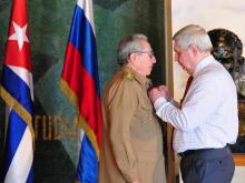 Premio Lenin a Raúl, una distinción a su lealtad y lucha.