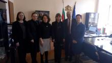Ministro de Salud de Bulgaria recibe a Embajadora cubana.