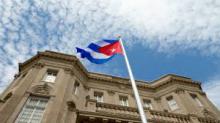 Sin bajar la bandera