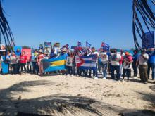 Fuertes, otra vez, las voces contra el bloqueo
