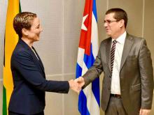 Ministra de Jamaica en La Habana para Cumbre del G77 y China