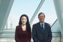 Embajador de Cuba en China ofrece entrevista al canal Phoenix TV.