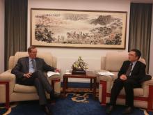 Reafirma China su apoyo a Cuba en la lucha contra el bloqueo impuesto por Estados Unidos a la isla. 