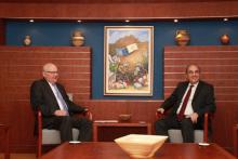 PRESIDENTE DE LA CÁMARA DE REPRESENTANTES DE CHIPRE RECIBE AL EMBAJADOR DE CUBA.