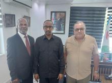 Le ministre djiboutien du Tourisme reçoit une invitation à se rendre à Cuba