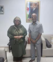 Le ministre djiboutien de la Culture reçoit une invitation à se rendre à Cuba
