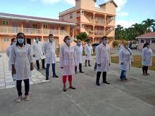 Conmemoran colaboradores cubanos de la salud en Dominica 125 aniversario de la caída en combate de José Martí.