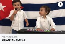 Los niños estuvieron presentes en el homenaje