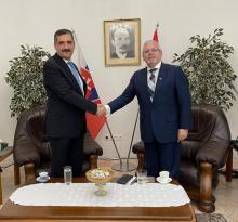 Visita de cortesía del Embajador de la República de Türkiye, Excmo. Sr. Erkan Özoral a la Embajada de Cuba en Eslovaquia