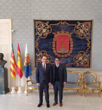 Recibe Concejal de la Presidencia del Ayuntamiento de Alicante al Cónsul General de Cuba en Barcelona
