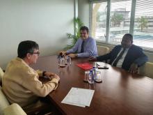 Reitera Canciller de Fiji en encuentro con Embajador cubano voluntad de ampliar las relaciones bilaterales