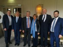 El Alcalde de la ciudad de Enghien-les-Bains, Philippe Sueur, recibió al Embajador Elio Rodríguez en esta ciudad que forma parte de la región Ile-de-France.