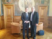 Ministro de Educación Superior es recibido por el Rector de la Academia de París.