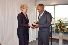 Recibe General de Brigada Arnaldo Tamayo Medalla de las Ciencias del Espacio de la UNESCO.