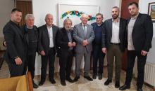 RECIBE EL EMBAJADOR DE CUBA A ALCALDES DE DIVERSAS CIUDADES Y MUNICIPALIDADES DE GRECIA