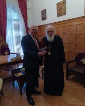 EMBAJADOR DE CUBA VISITA AL ARZOBISPO ORTODOXO DE ATENAS Y TODA GRECIA