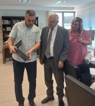 Regional Governor of Tesalia receives the Ambassador of Cuba