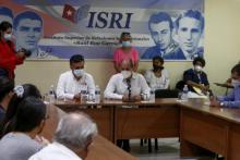 Sacha Llorenti dialogues in Cuba wrth international political experts