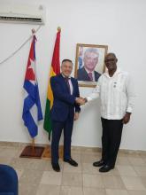 Recibe el Embajador de Cuba al Embajador de la República Argelina Democrática y Popular Recibe el Embajador de Cuba al Embajador de la República Argelina Democrática y Popular
