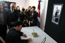 Hassan Khomeini signed the book of condolences for Fidel’s death