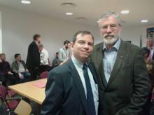 Sostiene fraternal encuentro Fernando González con senadores, diputados y funcionarios del Sinn Féin.